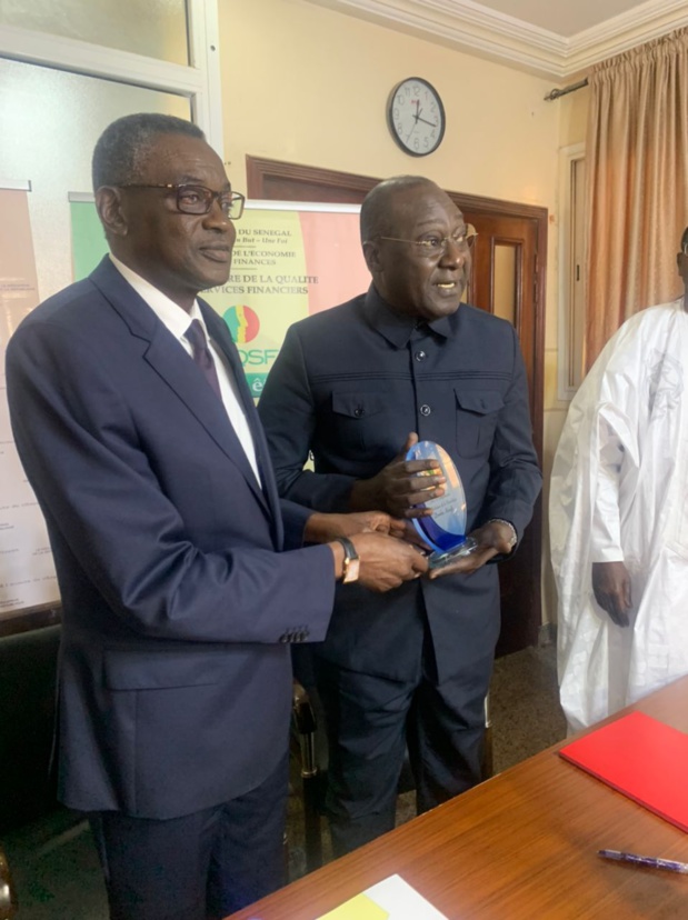 Servies financiers : Signature d’un accord de partenariat entre l’Oqsf et la Médiature de la République Servies financiers : Signature d’un accord de partenariat entre l’Oqsf et la Médiature de la République