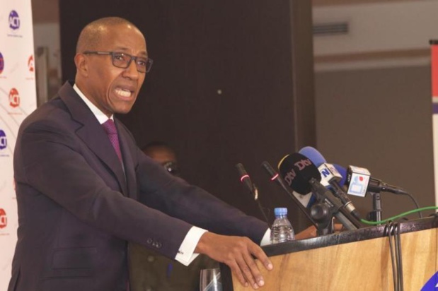 Enjeux d’un modèle monétaire pour une Afrique face à ses défis : Abdoul Mbaye égrène les manquements et proposes des solutions Enjeux d’un modèle monétaire pour une Afrique face à ses défis : Abdoul Mbaye égrène les manquements et proposes des solutions