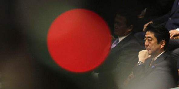 Le gouvernement de Shinzo Abe a réduit ses prévisions économiques pour la première fois depuis 2012 en raison de l'impact de la hausse de la TVA mais continue de tabler sur une reprise modérée. Reuters Le gouvernement de Shinzo Abe a réduit ses prévisions économiques pour la première fois depuis 2012 en raison de l'impact de la hausse de la TVA mais continue de tabler sur une reprise modérée. Reuters