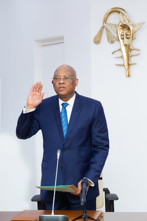 Banque centrale des Etats de l’Afrique de l’Ouest : Le nouveau gouverneur, Jean Claude Kassi Brou entre en fonction