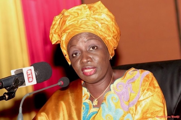 Le Premier ministre Aminata Touré Le Premier ministre Aminata Touré