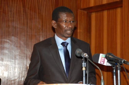 Le ministre de l’Enseignement supérieur et de la Recherche, le professeur Mary Teuw Niane Le ministre de l’Enseignement supérieur et de la Recherche, le professeur Mary Teuw Niane