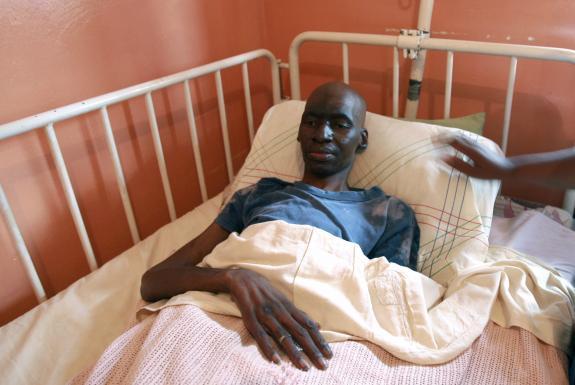 SANTE : 70% des personnes vivant avec le VIH Sida sous traitement au Sénégal SANTE : 70% des personnes vivant avec le VIH Sida sous traitement au Sénégal