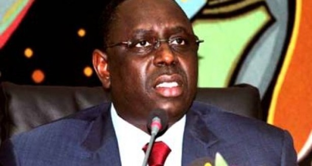 Macky Sall : ''Nous allons aider les Manufactures sénégalaises de Thiès à se relancer" Macky Sall : ''Nous allons aider les Manufactures sénégalaises de Thiès à se relancer"