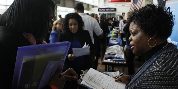 Le pays a créé 217.000 emplois le mois dernier, contre 282.000 (révisé) en avril, son niveau le plus élevé en plus de deux ans. (Photo : Reuters) Le pays a créé 217.000 emplois le mois dernier, contre 282.000 (révisé) en avril, son niveau le plus élevé en plus de deux ans. (Photo : Reuters)