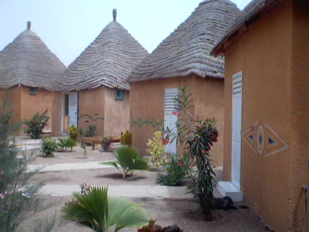 BRAS DE FER AVEC LES PROFESSIONNELS DU TOURISME : Oumar Guèye déterre la hache de guerre BRAS DE FER AVEC LES PROFESSIONNELS DU TOURISME : Oumar Guèye déterre la hache de guerre