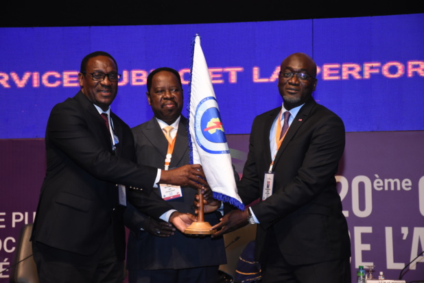 PERSPECTIVES DES SOCIETES D’ELECTRICITE EN AFRIQUE :  Les douze travaux d’Hercule PERSPECTIVES DES SOCIETES D’ELECTRICITE EN AFRIQUE :  Les douze travaux d’Hercule