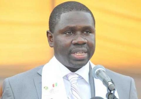 Me Oumar Youm, ministre de la Gouvernance locale, du Développement et de l'Aménagement du territoire, porte-parole du gouvernement. Me Oumar Youm, ministre de la Gouvernance locale, du Développement et de l'Aménagement du territoire, porte-parole du gouvernement.