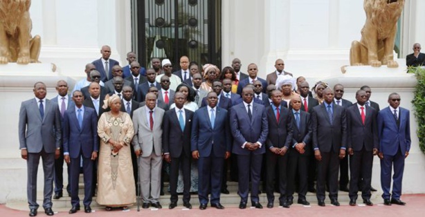 Le gouvernement de la République du Sénégal sous l'ére Mouhammad Dione, nouveau premier ministre