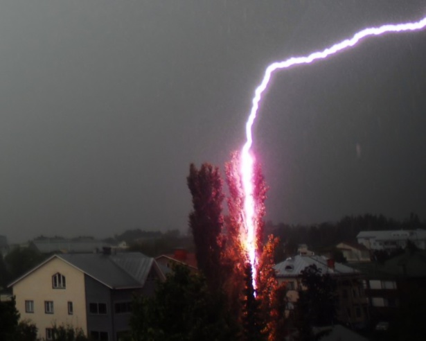 SENEGAL: Un milliard 500 millions pour l'installation de paratonnerres SENEGAL: Un milliard 500 millions pour l'installation de paratonnerres