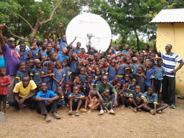 Education : SkyVision permet à des écoliers orphelins de bénéficier de nouveaux outils d’enseignement et d'apprentissage en ligne Education : SkyVision permet à des écoliers orphelins de bénéficier de nouveaux outils d’enseignement et d'apprentissage en ligne