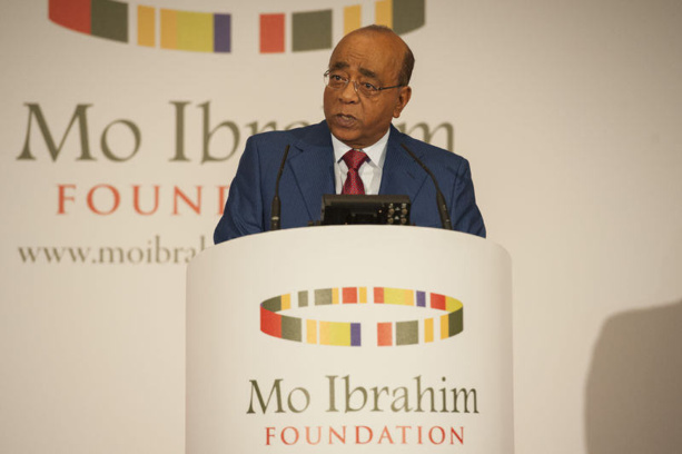 Mo Ibrahim dans son allocution lors de la conférence de Presse Mo Ibrahim dans son allocution lors de la conférence de Presse