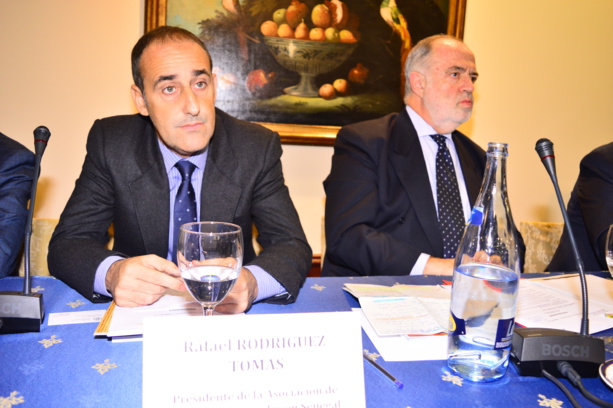 Raphael Rodriguez Tomas, le président des entreprises espagnoles au Sénégal à gauche