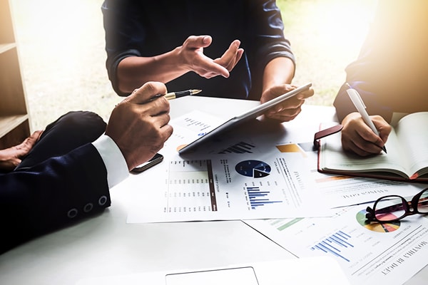 Répartition du nombre d’employés dans le secteur moderne : Les permanents dominent avec 74,5% Répartition du nombre d’employés dans le secteur moderne : Les permanents dominent avec 74,5%