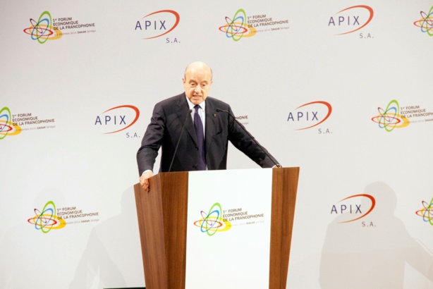 Alain Juppé ancien ministre des affaires étrangères de la France à l'ouverture du 1er forum économique de la francophonie
