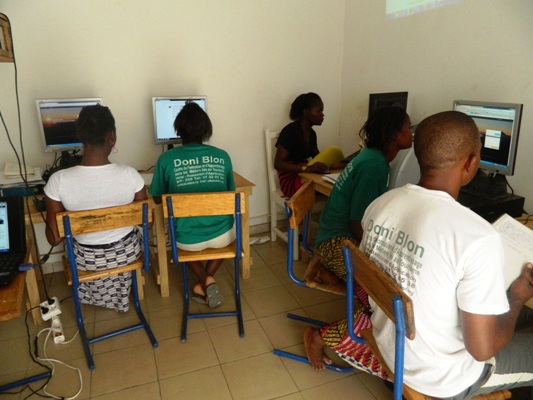 Emploi des jeunes au Sénégal : la Banque mondiale injecte 18 milliards pour des   programmes de formation de qualité