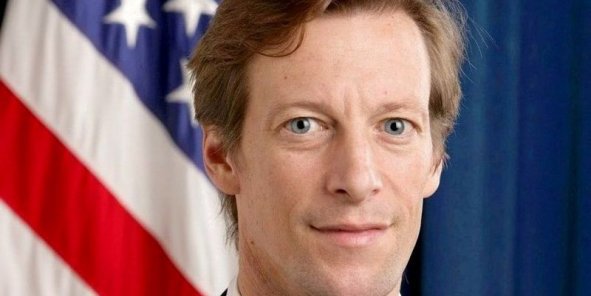 Traduit de l’anglais par Martin Morel Rod Hunter, ancien directeur principal en économie internationale au sein du Conseil de sécurité nationale du président George W. Bush Traduit de l’anglais par Martin Morel Rod Hunter, ancien directeur principal en économie internationale au sein du Conseil de sécurité nationale du président George W. Bush