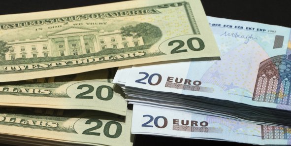 L'euro passe sous 1,15 dollar, pour la première fois depuis 2003