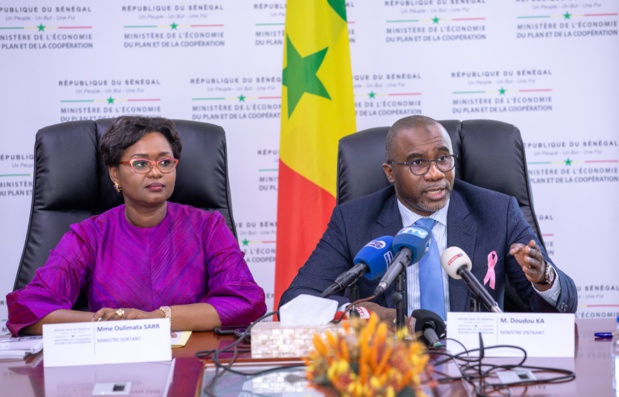 Ministère de l’Economie, du Plan et de la Coopération : Doudou Ka prend fonction et décline ses priorités Ministère de l’Economie, du Plan et de la Coopération : Doudou Ka prend fonction et décline ses priorités