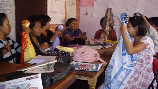 Les femmes africaines doivent dépasser le stade du microprojet Les femmes africaines doivent dépasser le stade du microprojet
