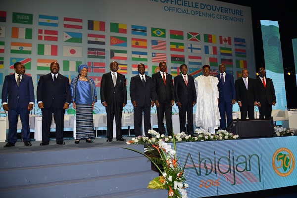 Assemblées annuelles de la BAD 2015/ cérémonie d’ouverture: Le bilan du Dr Donald Kaberuka est tout simplement impressionnant selon Alassane Ouattara Assemblées annuelles de la BAD 2015/ cérémonie d’ouverture: Le bilan du Dr Donald Kaberuka est tout simplement impressionnant selon Alassane Ouattara