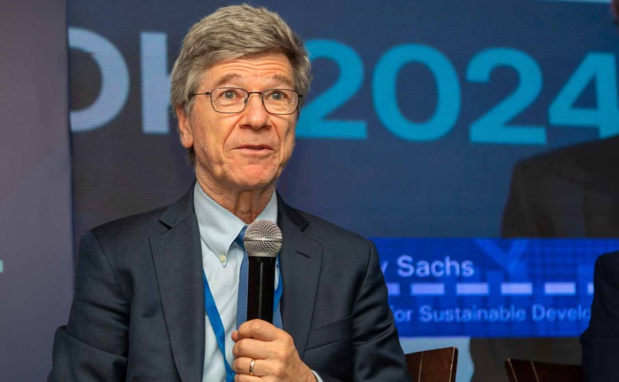 Jeffrey Sachs lors du lancement du rapport Meo : «Les prêts accordés à l’Afrique devraient être d’une durée d’au moins 25 ans » Jeffrey Sachs lors du lancement du rapport Meo : «Les prêts accordés à l’Afrique devraient être d’une durée d’au moins 25 ans »