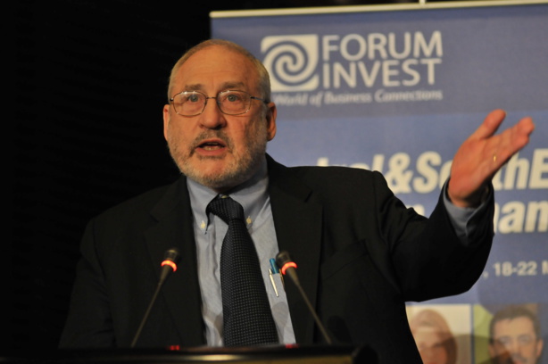 Joseph Stiglitz est prix Nobel d'économie et professeur à l'université de Columbia à New-York. Joseph Stiglitz est prix Nobel d'économie et professeur à l'université de Columbia à New-York.