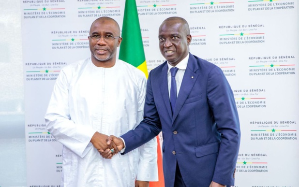 Ministère de l’Economie, des Finances et du Plan : Mamadou Moustapha Ba appelle les agents à faire un bloc soudé, solidaire Ministère de l’Economie, des Finances et du Plan : Mamadou Moustapha Ba appelle les agents à faire un bloc soudé, solidaire