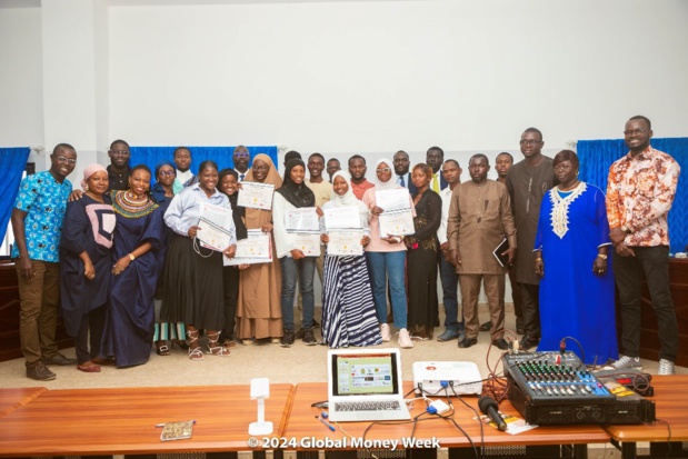 Célébration de la semaine mondiale de l’argent : Établissements Le Calame promeut l’éducation financière au lycée technique et industriel Maurice Delafosse Célébration de la semaine mondiale de l’argent : Établissements Le Calame promeut l’éducation financière au lycée technique et industriel Maurice Delafosse