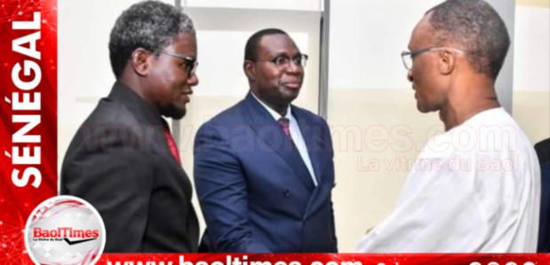 Ministère de l’urbanisme, des collectivités territoriales et de l’aménagement des territoires : Abdoulaye Saydou Sow passe le témoin à Balla Moussa FOFANA Ministère de l’urbanisme, des collectivités territoriales et de l’aménagement des territoires : Abdoulaye Saydou Sow passe le témoin à Balla Moussa FOFANA