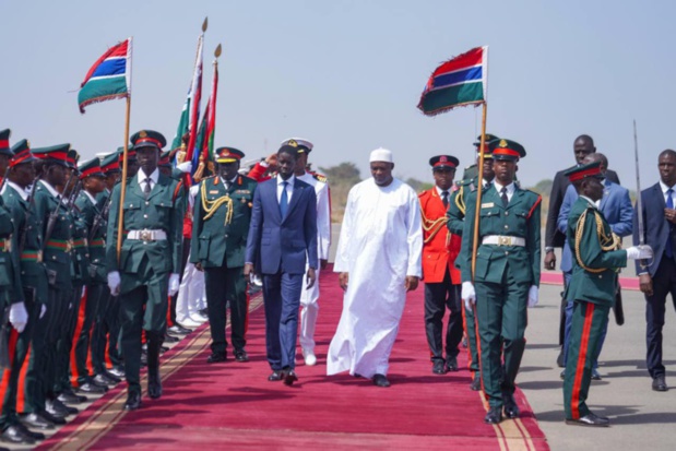 Première visite officielle du président sénégalais en Gambie : Diomaye et Barrow s’engagent à consolider les acquis