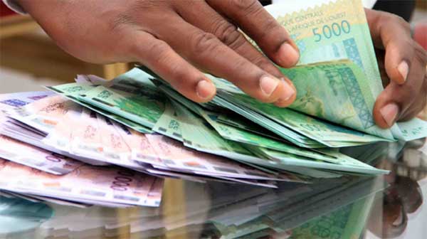 Systèmes financiers décentralisés : Augmentation de 125,3 milliards FCFA de l’encours des crédits octroyés au 31 décembre 2023 Systèmes financiers décentralisés : Augmentation de 125,3 milliards FCFA de l’encours des crédits octroyés au 31 décembre 2023