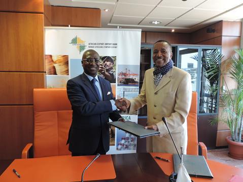 Jean-Louis Ekra, Président d’Afreximbank (gauche), et Dr. Paul Fokam, Président du Groupe Afriland First Bank Jean-Louis Ekra, Président d’Afreximbank (gauche), et Dr. Paul Fokam, Président du Groupe Afriland First Bank
