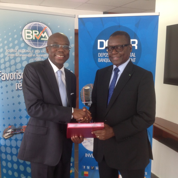 Cérémonie de passation de charges à la BRVM : « Je vous laisse une place boursière en plein essor … » Cérémonie de passation de charges à la BRVM : « Je vous laisse une place boursière en plein essor … »