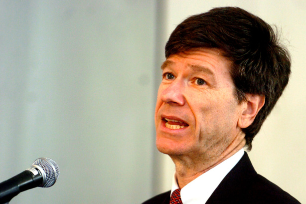 Jeffrey D. Sachs est  conseiller spécial auprès du Secrétaire général des Nations Unies sur la question des Objectifs du millénaire pour le développement.