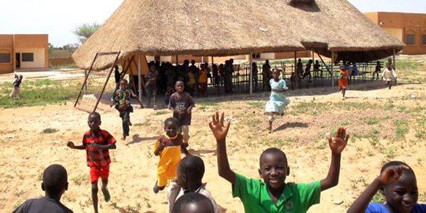Responsabilité sociétale: DHL au secours de 3500 enfants en une demi-décennie Responsabilité sociétale: DHL au secours de 3500 enfants en une demi-décennie