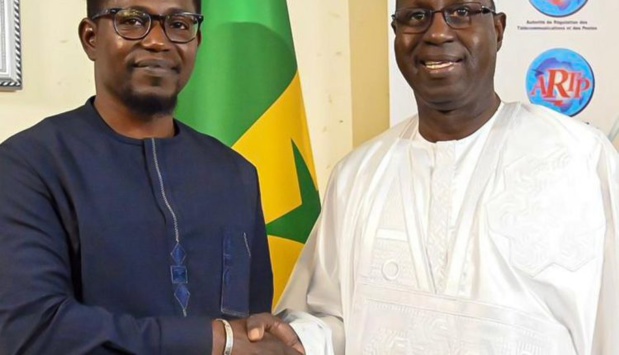 Autorité de régulation des télécommunications et des postes : Abdou Karim Sall passe le témoin à son successeur, Dahirou Thiam Autorité de régulation des télécommunications et des postes : Abdou Karim Sall passe le témoin à son successeur, Dahirou Thiam
