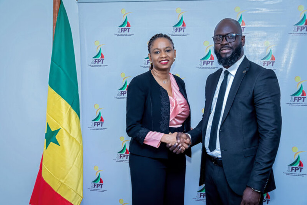 Direction générale du 3Fpt : Mme Sophie Diallo passe le témoin à Dr Babo Amadou Ba Direction générale du 3Fpt : Mme Sophie Diallo passe le témoin à Dr Babo Amadou Ba