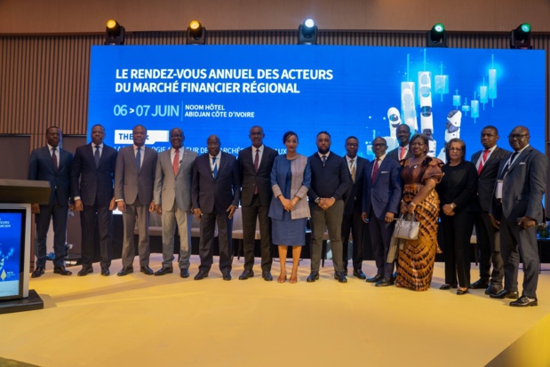 La BRVM ouvre ses Awards 2024 par des panels et tables-rondes sur la technologie La BRVM ouvre ses Awards 2024 par des panels et tables-rondes sur la technologie