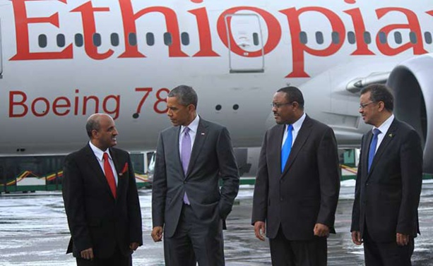 Transport : Barack Obama visite « Africa First», le premier Dreamliner B787 de la compagnie Ethiopian Airlines Transport : Barack Obama visite « Africa First», le premier Dreamliner B787 de la compagnie Ethiopian Airlines