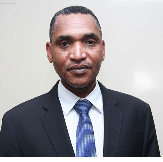 M. Mohamed Salem Béchir président du conseil des ministres de l’OMVS par ailleurs Ministre Mauritanien du pétrole, de l’énergie et des mines de la Mauritanie. M. Mohamed Salem Béchir président du conseil des ministres de l’OMVS par ailleurs Ministre Mauritanien du pétrole, de l’énergie et des mines de la Mauritanie.