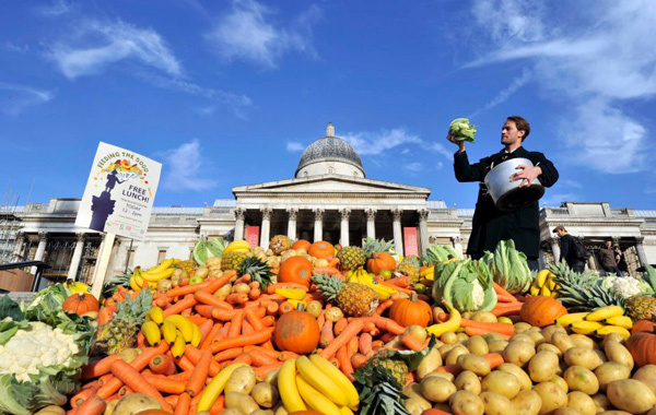 Gaspillage alimentaire : "Mme Royal a voulu faire un coup avant la COP21"