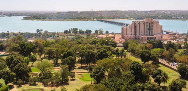 BRVM : La première cotation de l’emprunt obligataire du Mali de 50,396 milliards FCFA fixée au 11 septembre 2024. BRVM : La première cotation de l’emprunt obligataire du Mali de 50,396 milliards FCFA fixée au 11 septembre 2024.