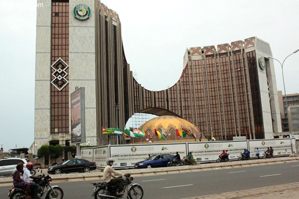 Emprunt Obligataire : La BIDC rembourse 4,633 milliards FCFA le 28 septembre 2015 Emprunt Obligataire : La BIDC rembourse 4,633 milliards FCFA le 28 septembre 2015