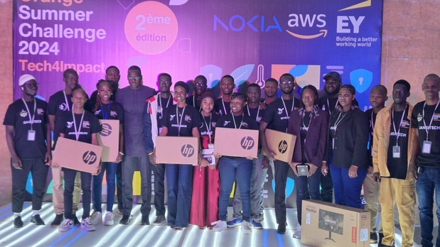 Orange Summer Challenge : Vingt deux jeunes étudiants appuyés lors de la 14ème édition Orange Summer Challenge : Vingt deux jeunes étudiants appuyés lors de la 14ème édition