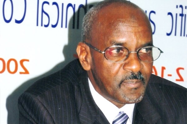 Mamadou Dia ancien directeur général de la Sénégalaise des eaux (SDE) Mamadou Dia ancien directeur général de la Sénégalaise des eaux (SDE)