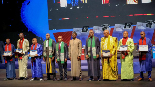 3e édition du Grand Prix du chef de l’Etat pour l’enseignant : Le président Bassirou Diomaye Faye célèbre l’excellence professionnelle 3e édition du Grand Prix du chef de l’Etat pour l’enseignant : Le président Bassirou Diomaye Faye célèbre l’excellence professionnelle