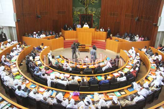 Sénégal: L’Assemblée Nationale met fin au marathon budgétaire avec le vote de la loi de finances 2016 Sénégal: L’Assemblée Nationale met fin au marathon budgétaire avec le vote de la loi de finances 2016