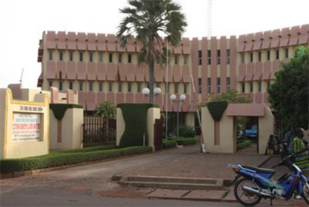 Obligations du Trésor : Le Benin  cherche 100 milliards sur le marché de l’UMOA
