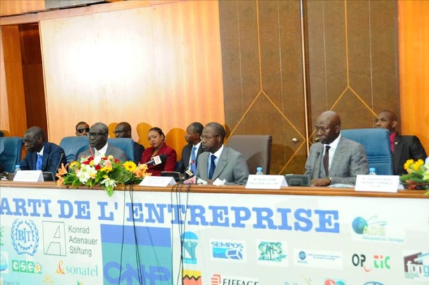 Assises de l’entreprise : Le Premier ministre se démarque d’un impôt qui décourage la consommation et la création de richesses Assises de l’entreprise : Le Premier ministre se démarque d’un impôt qui décourage la consommation et la création de richesses